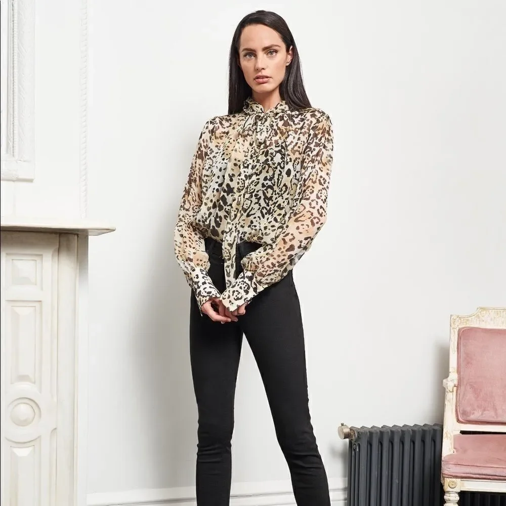 La Ligne ferociously stylish